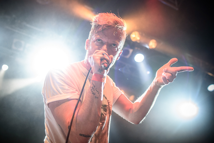 LIVE: Astronautalis, blázinec, makarony a špinavé ponožky