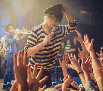 LIVE: Babyshambles v Praze - one man show Petea Dohertyho