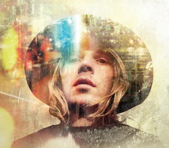 RECENZE: Beck ví, že každé ráno vyjde Slunce