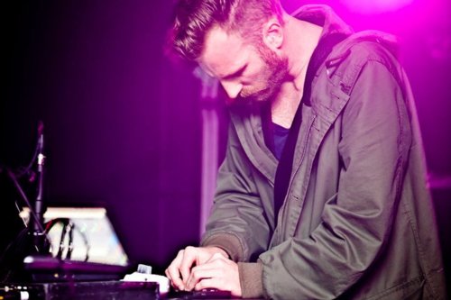 LIVE: Ben Frost odehrál smrtící koncert