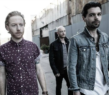 Zběsilost až na kost: Biffy Clyro míří opět do Česka