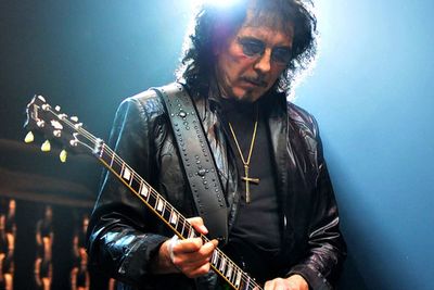 Tony Iommi: kytarista Black Sabbath bojuje s rakovinou