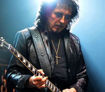 Tony Iommi: kytarista Black Sabbath bojuje s rakovinou