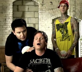 Blink-182 natočili svoji nejlepší desku, kritika ji chválí 