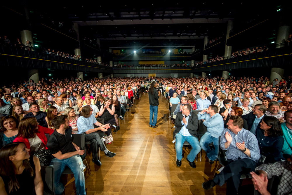 LIVE: Bobby McFerrin jako posel Boží