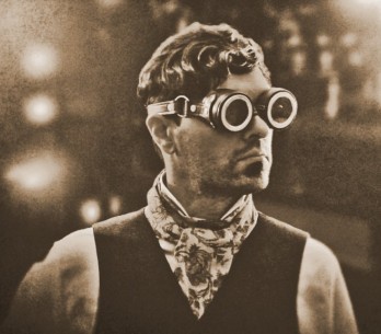 RECENZE: Boris Carloff na The Escapist překypuje nápady