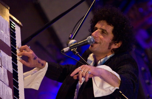 Botanica opět zavítá do Prahy, doprovodí ji Polite Sleeper