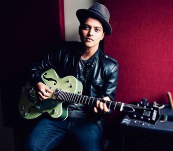 Nejstahovanější singly? Bruno Mars porazil Adele i Lady Gaga!