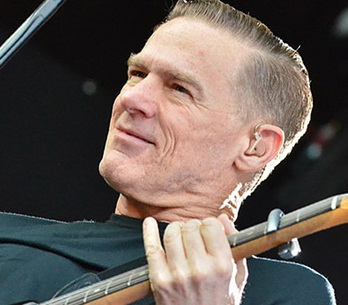 LIVE: Bryan Adams v Brně vzpomínal i dojímal