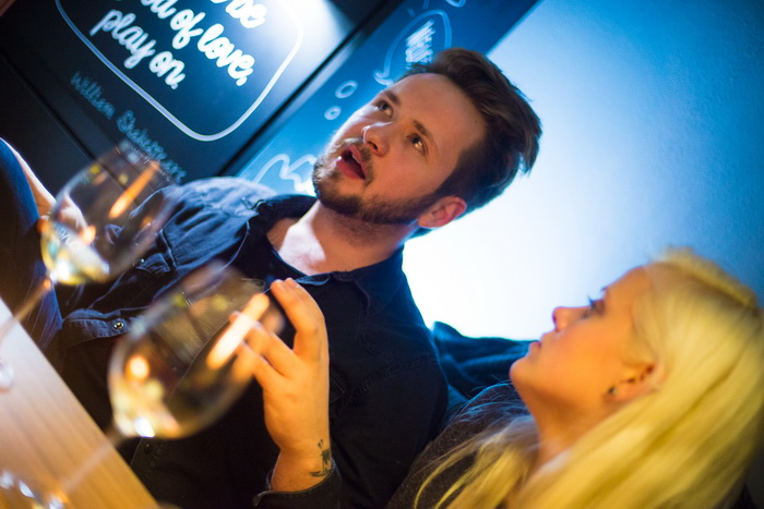 Calm Season: Podléháme diktátu, že svět je černobílý