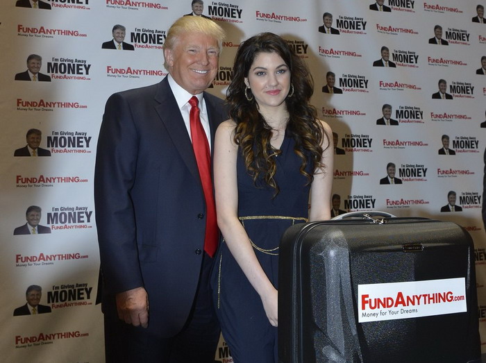 Celeste Buckingham finančně podpořil miliardář Donald Trump