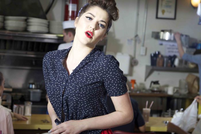 VIDEO: Nepředvídatelnou Celeste Buckingham uvedl americký Billboard