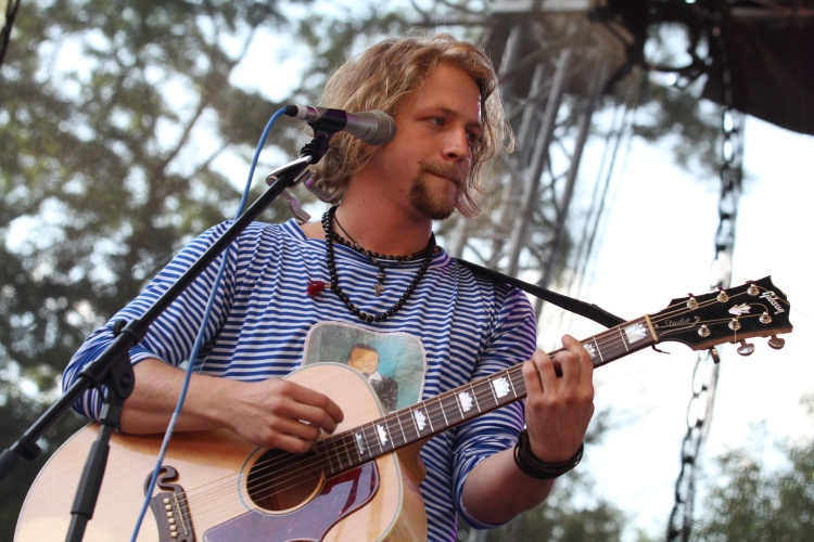 LIVE: Hrady.cz začaly na Točníku s Farnou, Klusem i Mandrage