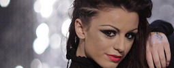 Cher Lloyd vzdává hold přátelství