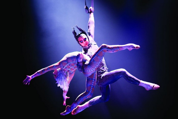 LIVE: Michael Jackson se díky Cirque du Soleil vrátil do Prahy 