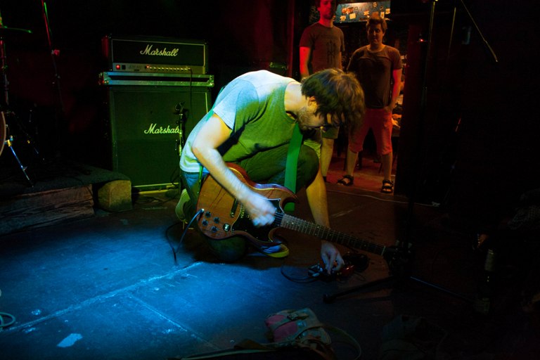 LIVE: Cloud Nothings atakovali vzpomínky. Bez sentimentu