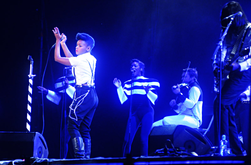 LIVE: Neděli na Colours of Ostrava ovládla Janelle Monáe 