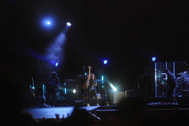 LIVE : Sobotní Colours of Ostrava - Alanis Morissette ve stínu Zaz