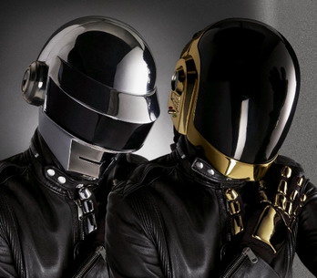 RECENZE: Daft Punk is not dead, žije v rytmu funky a disca
