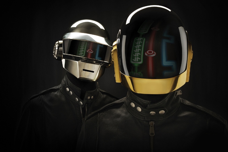 Poslechněte si novinku Daft Punk s týdenním předstihem