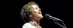 LIVE: Damien Rice si na pódium Colours pozval i Markétu Irglovou