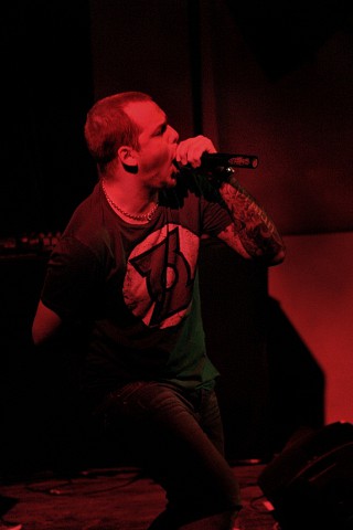 Metalcoreový Kissing The Gravestone pracují na novém EP a dál koncertují