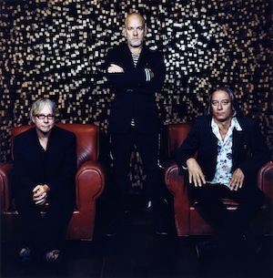 R.E.M. vybrali singl pro česká rádia a libují si v překvapeních