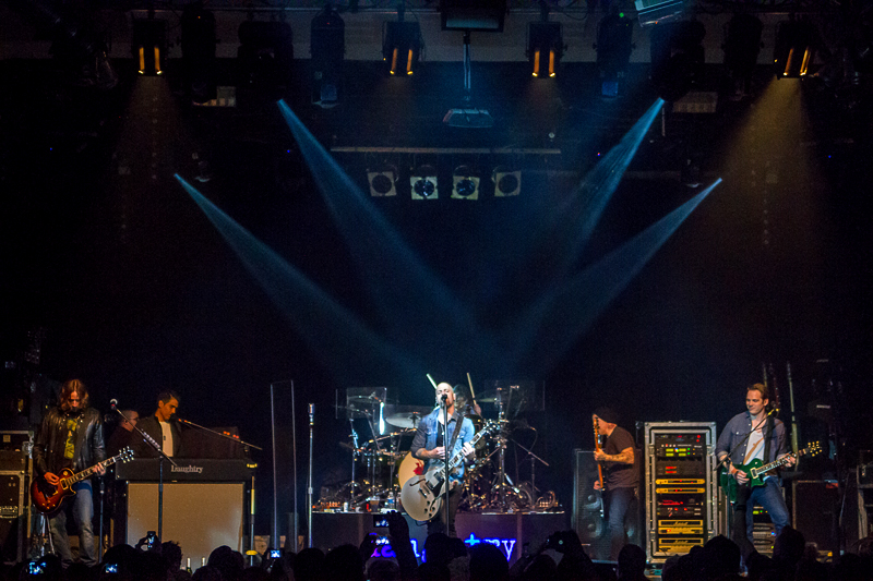 LIVE: Daughtry si podmanili Roxy salvou hitů i uvolněnou atmosférou