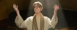 VIDEO: Kristus nebo antikrist? David Bowie jako Ježíš provokuje církev