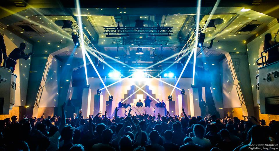 LIVE: Digitalism v Praze pouze analogově. Vrcholných momentů bylo málo