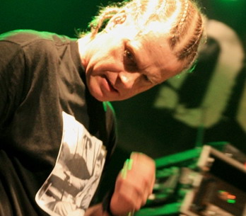 LIVE: Dog Eat Dog stále štěkají. Rafnout už ale nedokáží