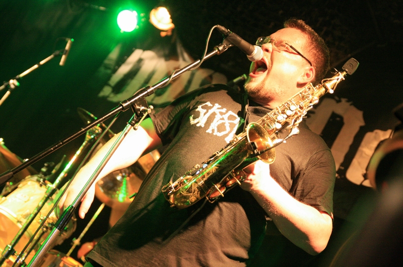 LIVE: Dog Eat Dog stále štěkají. Rafnout už ale nedokáží