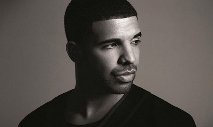 Drake unikl smrtící střelbě, dva lidé zahynuli