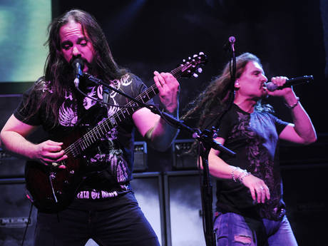 LIVE: Dream Theater ve Vídni aneb I bohové mají profesorské dny