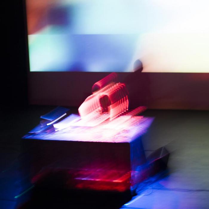 LIVE: East India Youth je atrakce na horské dráze