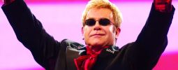 Elton John znovu v Praze. Přijede před Vánocemi