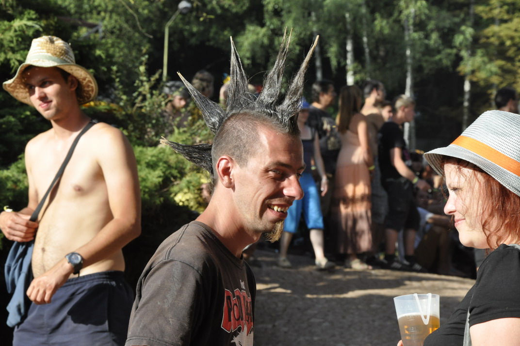 LIVE: Třetí den na Trutnově patřil Toy Dolls, pobavil i Oldřich Kaiser