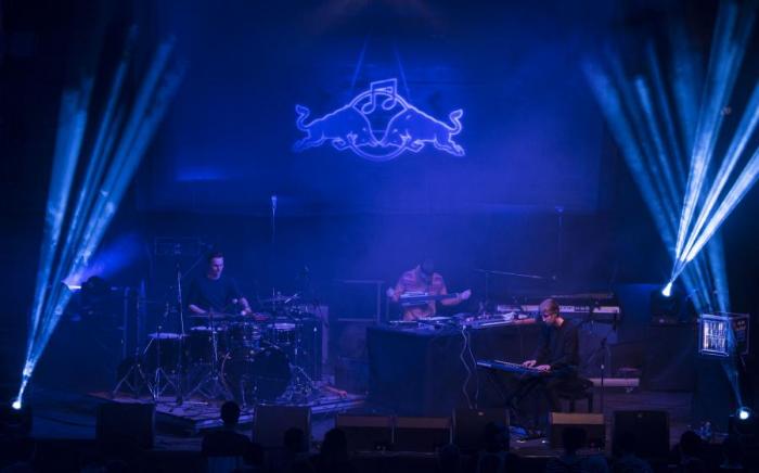 LIVE: Red Bull Music Academy base camp - Thundercat a neuctivá vlaštovka
