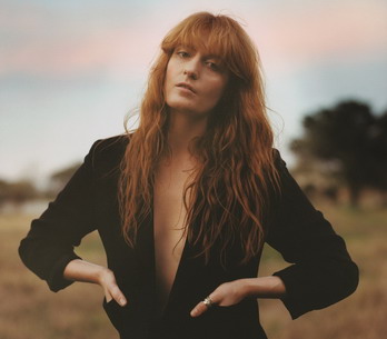 RECENZE: Živá voda Florence and the Machine v jedenácti podobách