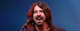 Dave Grohl měl plačícího chlápka za opilého, on jen oplakával matku