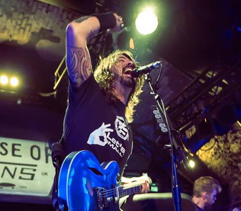 AUDIO: Sešlápněte plyn, road trip s Foo Fighters začíná