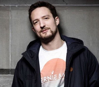 Frank Turner: Jednou jsme málem zavraždili fanouška v první řadě