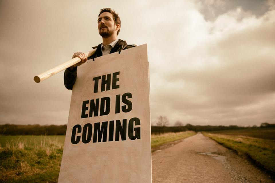 Frank Turner: Jednou jsme málem zavraždili fanouška v první řadě