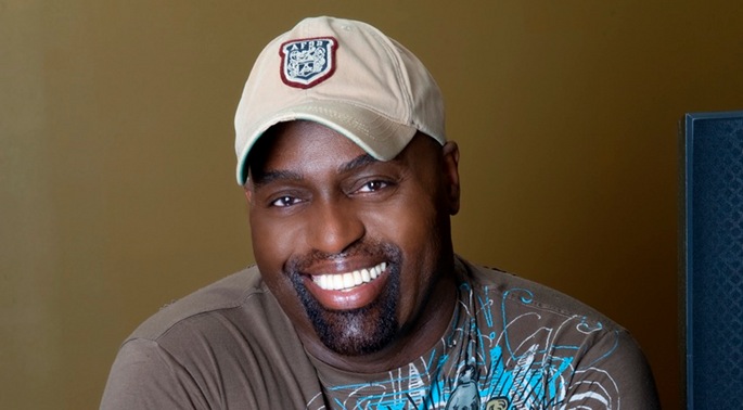Zemřel Frankie Knuckles, otec house music