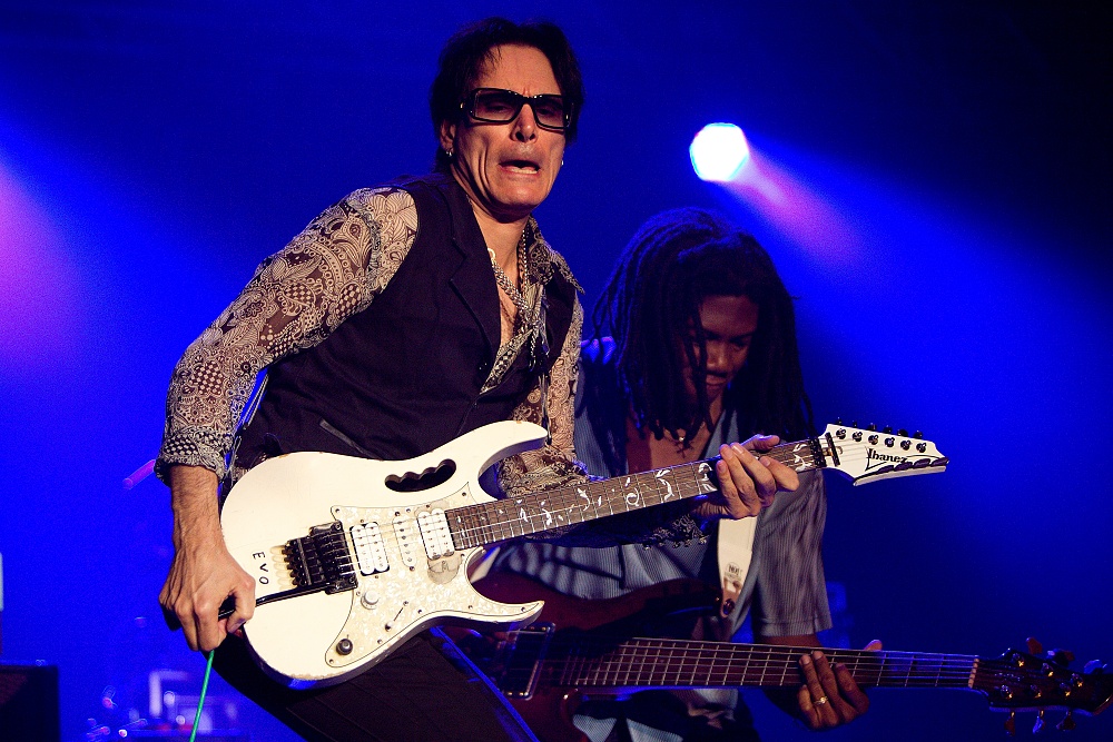 LIVE: G3 aneb tři hodiny kytarové onanie