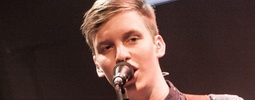 LIVE: Sympaťák George Ezra z Prahy druhou Budapešť nepostavil