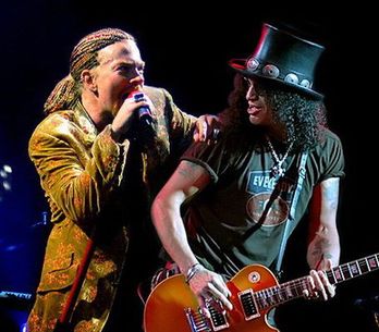 Potvrzeno: Guns N' Roses se usmířili, obnoví původní sestavu 