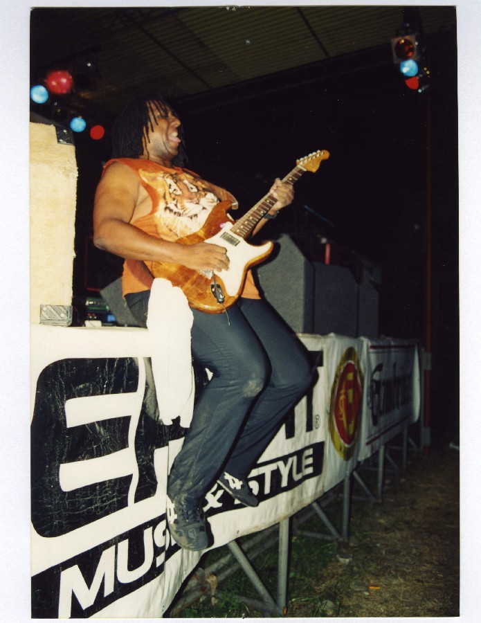 SMRT SI ŘÍKÁ ROCK'N'ROLL: Hiram Bullock (96.)