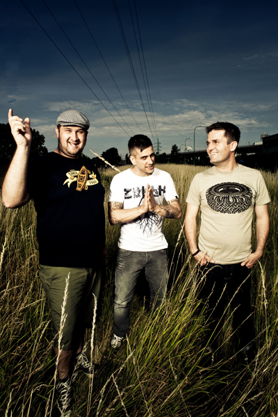 Zbývají poslední letenky na unikátní křest kapely Iné Kafe v letadle