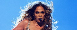LIVE: Jennifer Lopez se v Praze třpytila, ale příliš nezpívala